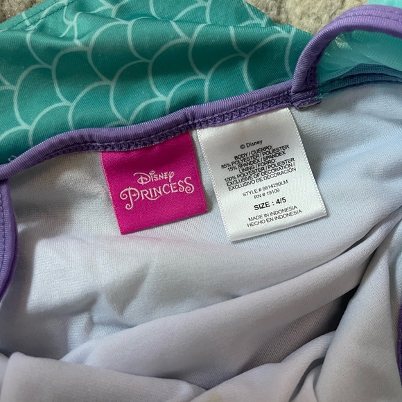 Girls Disney Princess one piece with rash guard top - Picture 3 of 6